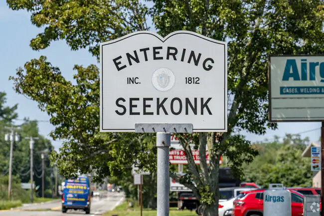 Seekonk MA real estate
